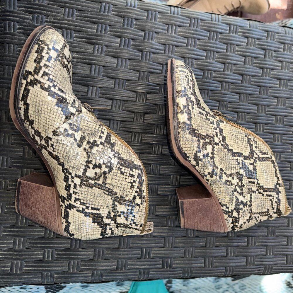 Snakeskin Women's Booties Zip Up Mata 6.5 - Picture 8 of 10